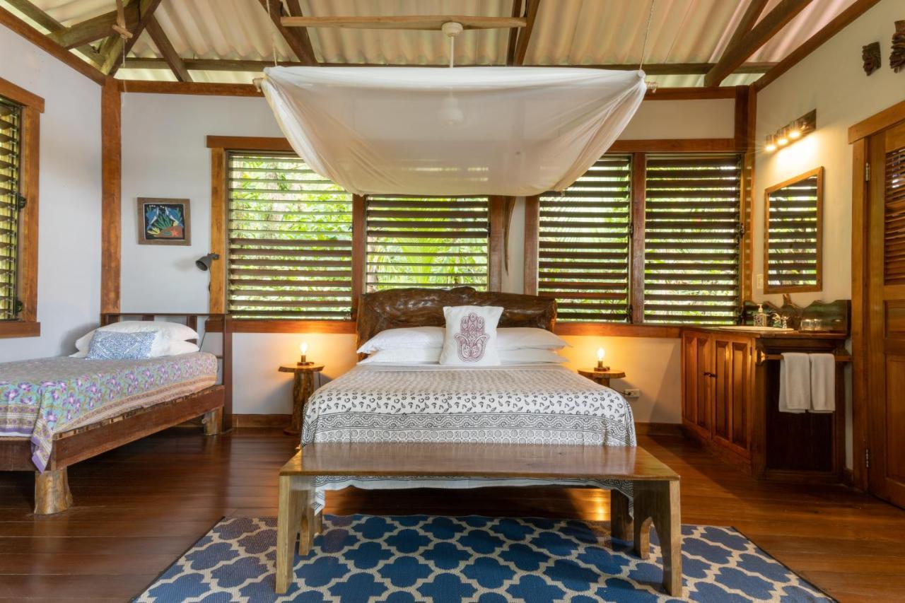 Casa Cayuco Eco-Adventure Lodge Bocas del Toro Extérieur photo