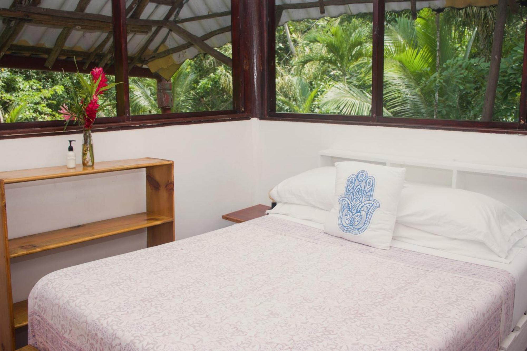 Casa Cayuco Eco-Adventure Lodge Bocas del Toro Extérieur photo