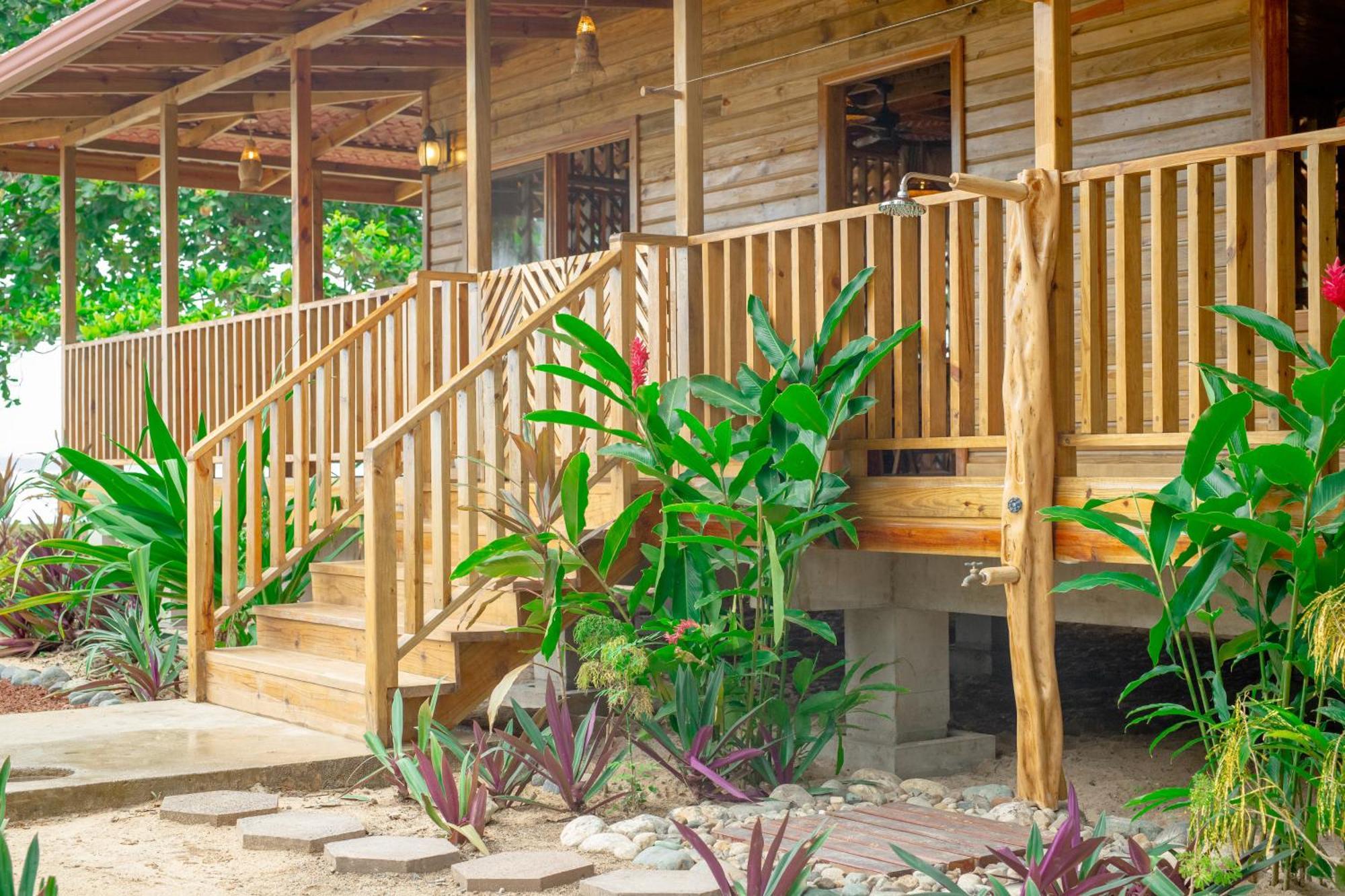 Casa Cayuco Eco-Adventure Lodge Bocas del Toro Extérieur photo